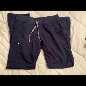 Women’s navy Kade figs bottoms Medium